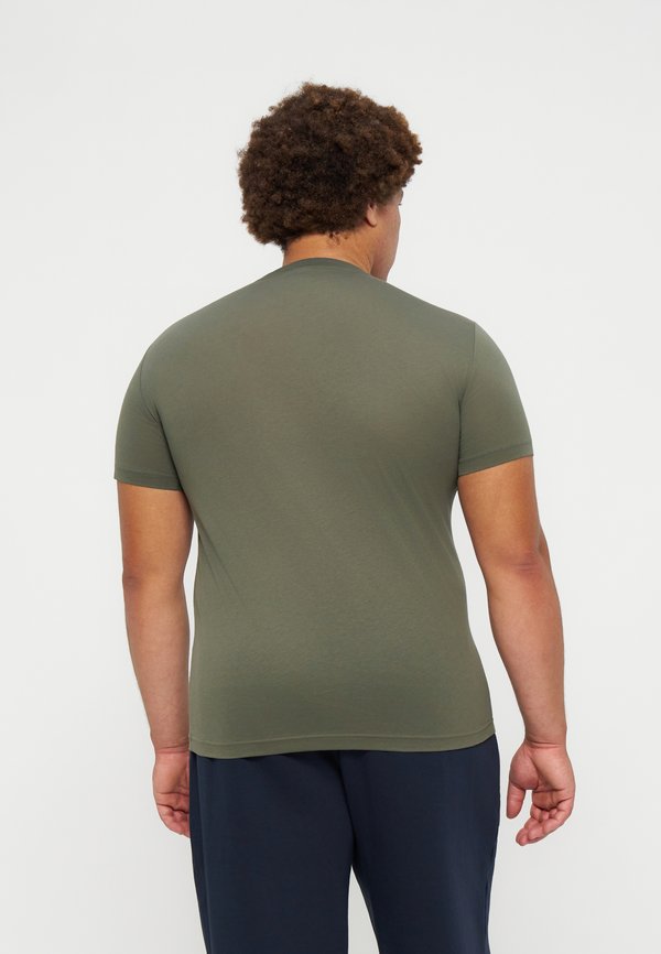 EA7 Emporio Armani