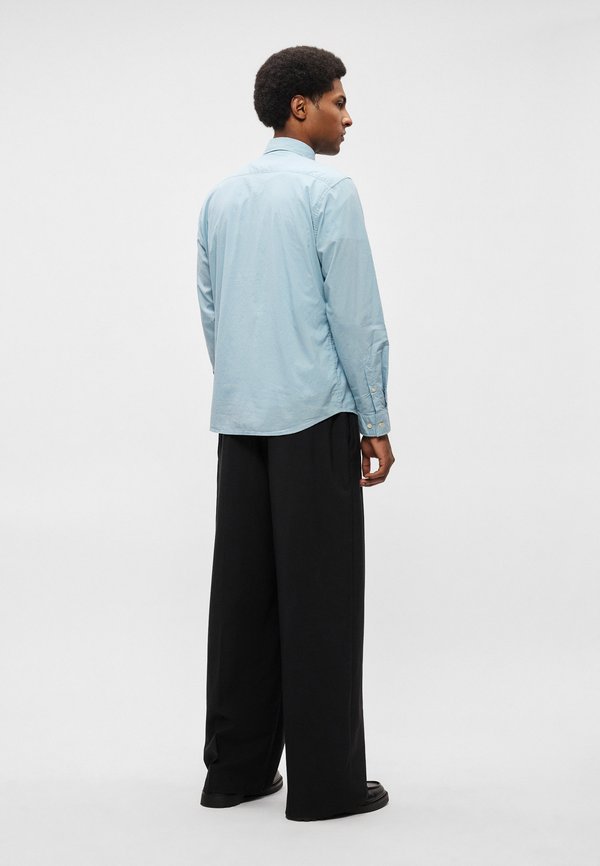 Marc O'Polo LONG SLEEVES ONE RECTANGULAR CHEST POCKET ROUND HEM