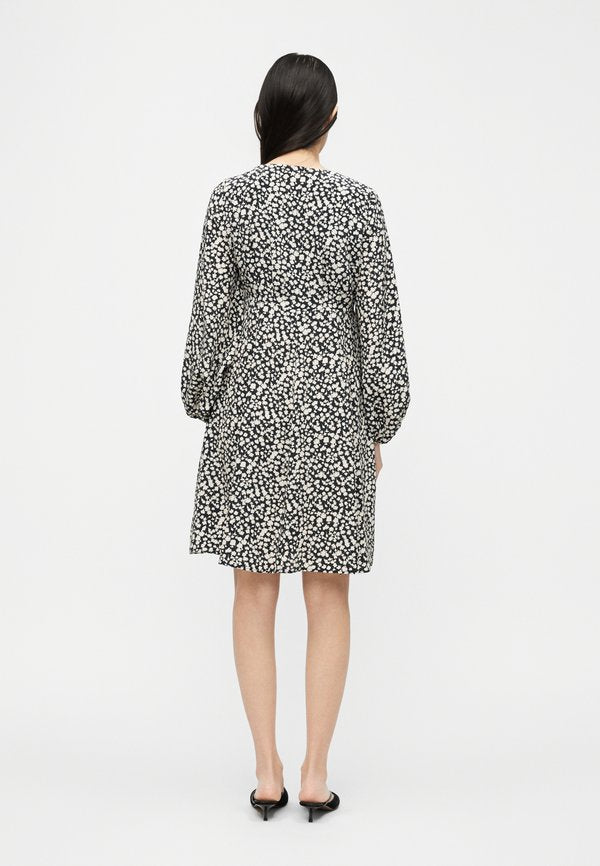 Weekend Max Mara WKDQUIZ