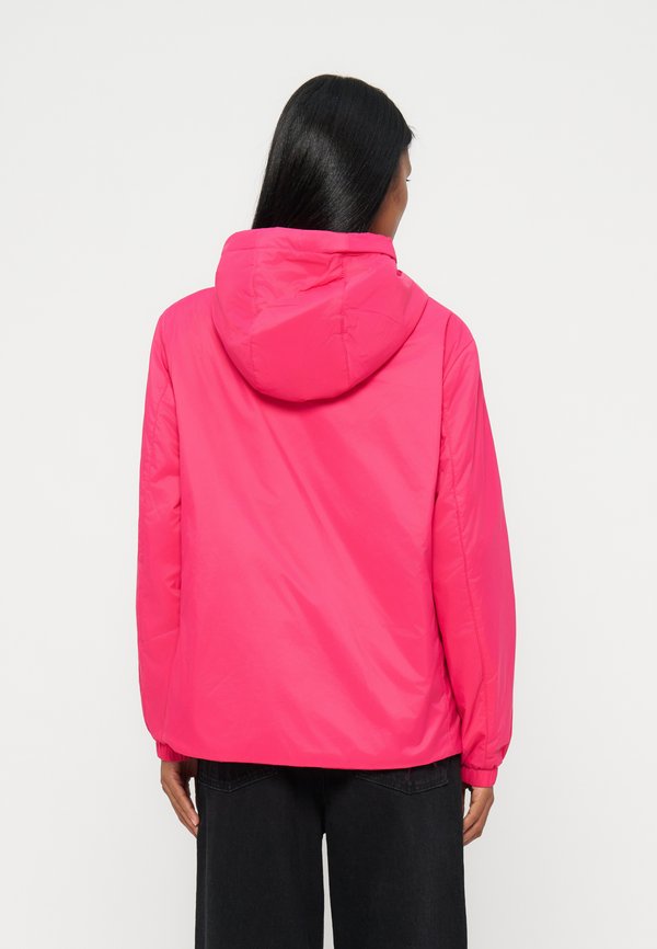 DKNY