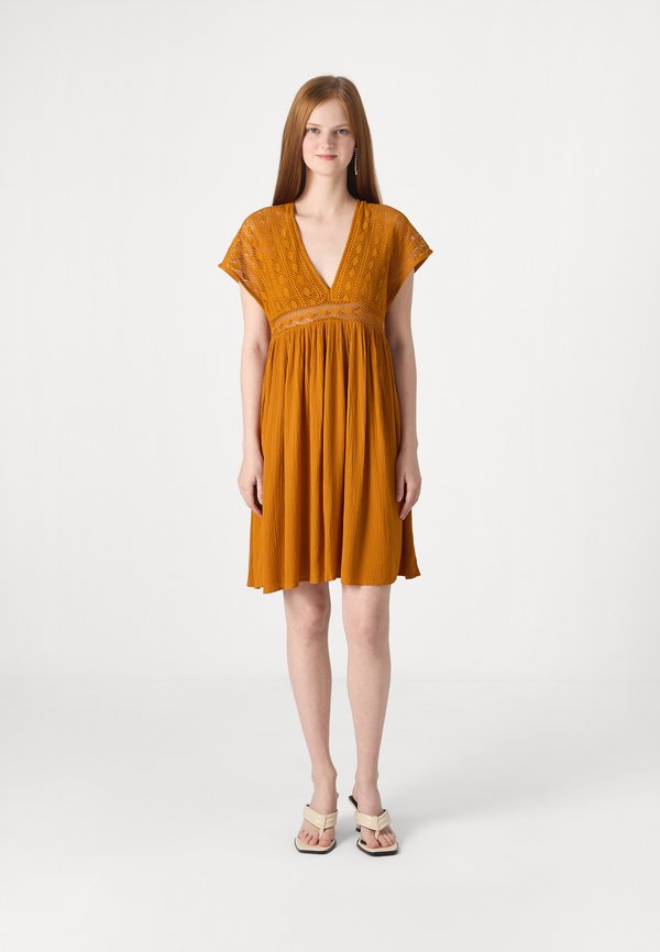 VILA VIAMLINE V-NECK SHORT