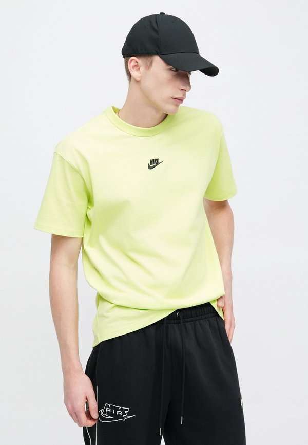 Nike Sportswear TEE