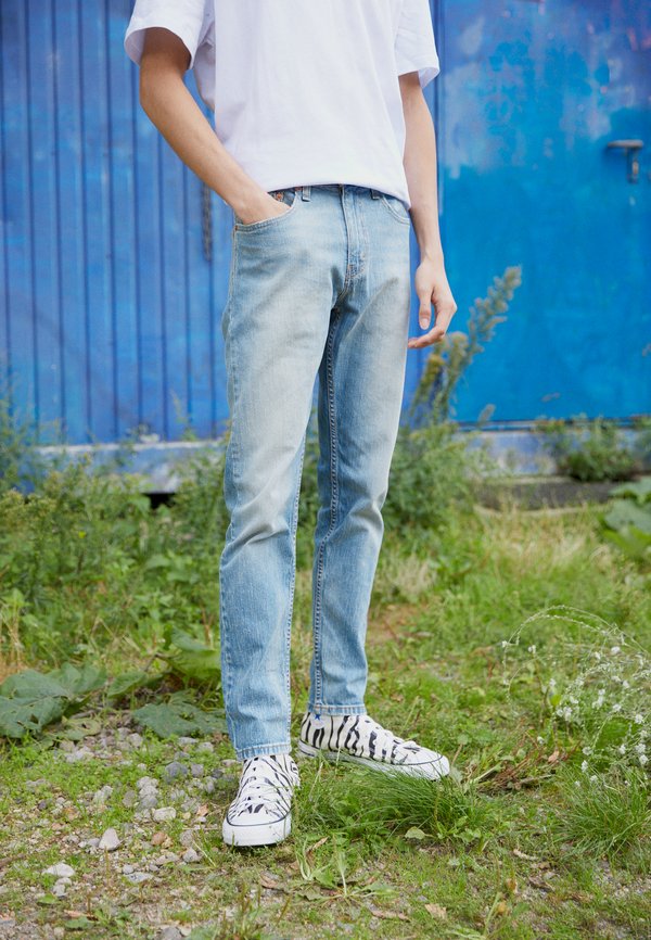 Levi's® 512® SLIM TAPER LO BALL