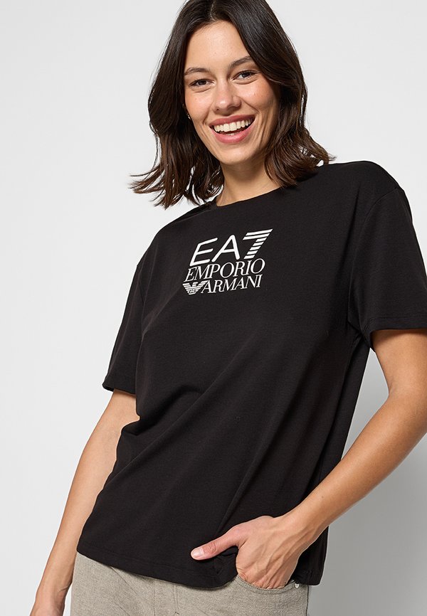 EA7 Emporio Armani