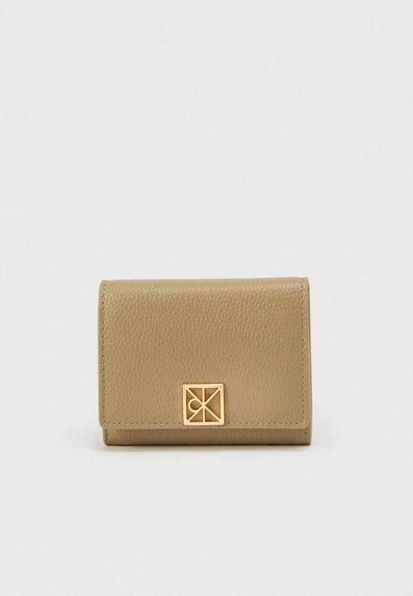 Calvin Klein EMBLEM ZIP - Wallet - desert taupe