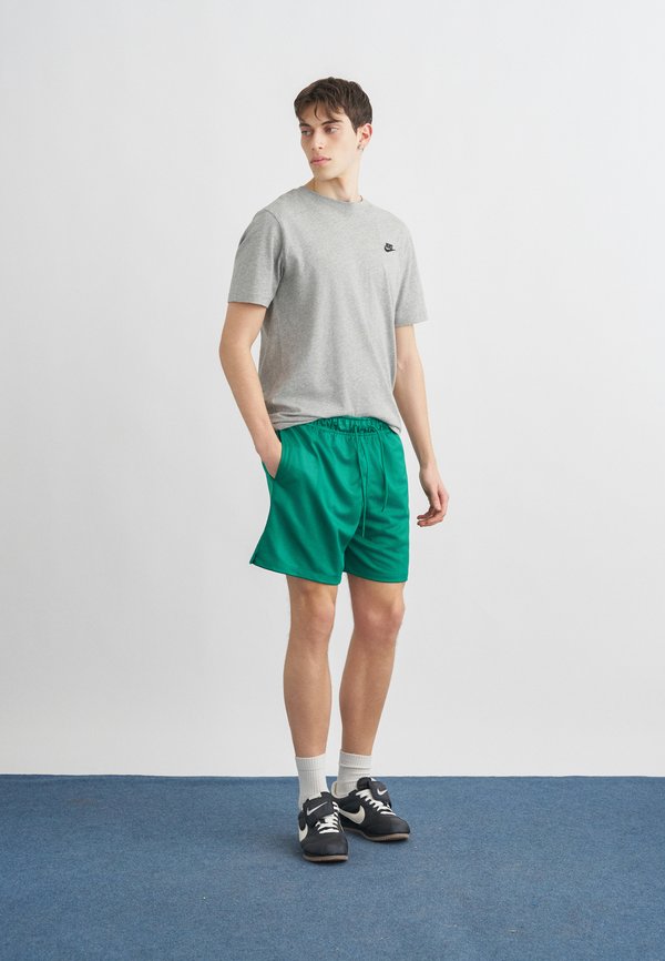 Nike Sportswear CLUB FLOW