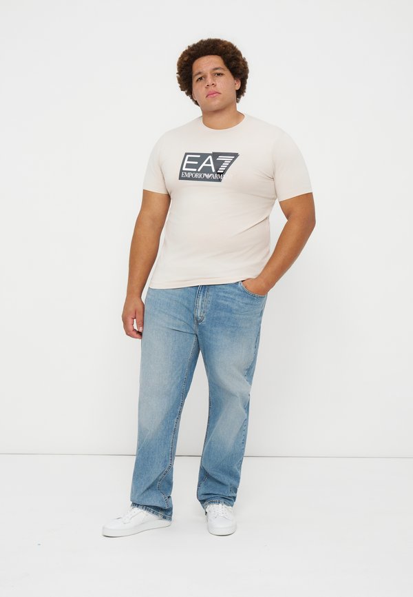 EA7 Emporio Armani