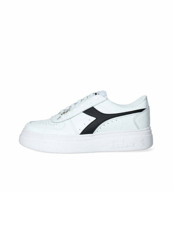 Diadora