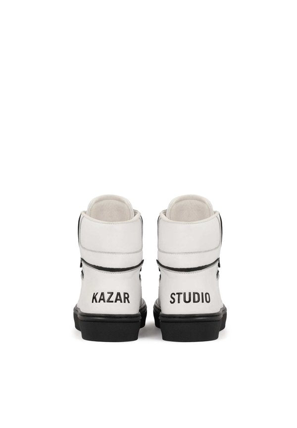 Kazar BARTON