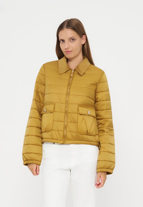 TWINSET