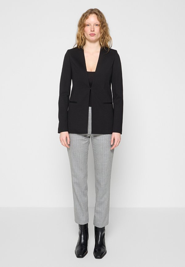 TWINSET