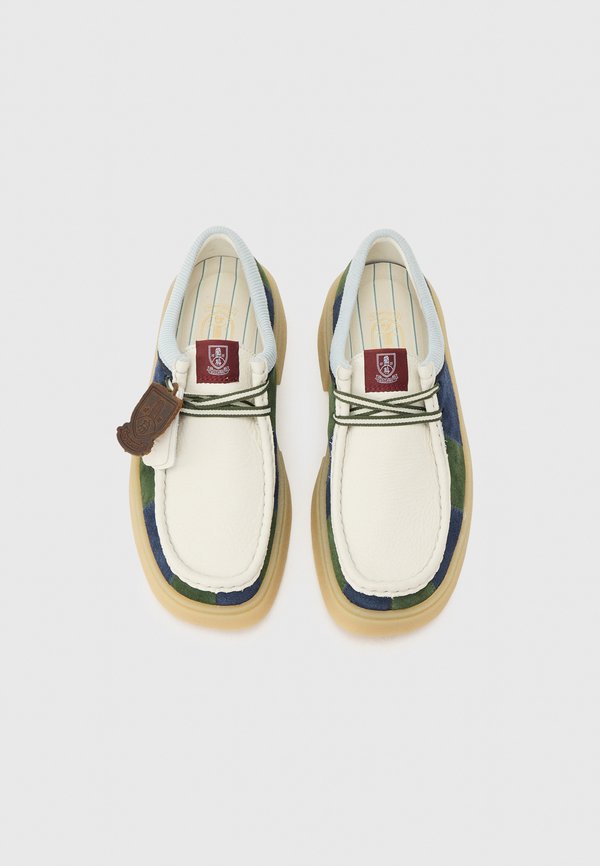 Clarks TORVIEW