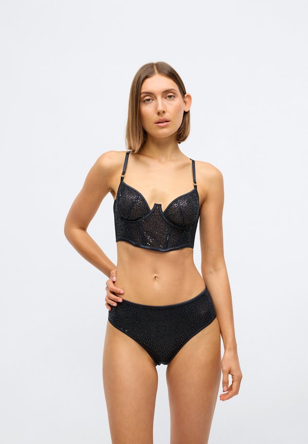 Hunkemöller ELLE BRAZILIAN