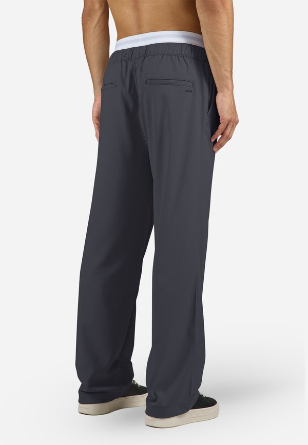 Pegador TARO WIDE SMART PANTS