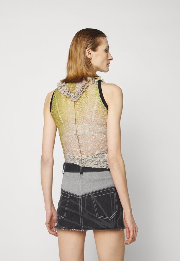 Clear To Rain SLEEVELESS STRETCHED