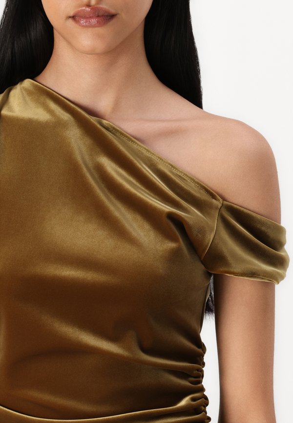 Abercrombie & Fitch Off-The-Shoulder Velvet Mini Dress