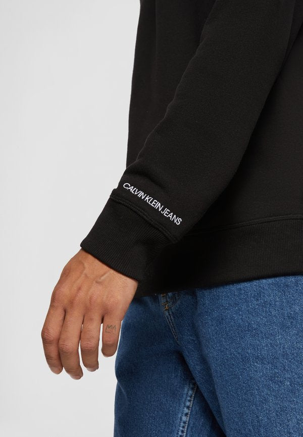 Calvin Klein Jeans ESSENTIAL