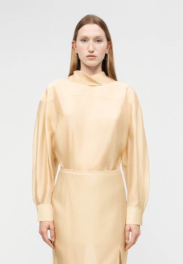 Filippa K FOLD COLLAR