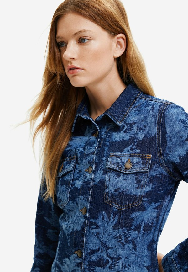 Desigual  TROPICAL
