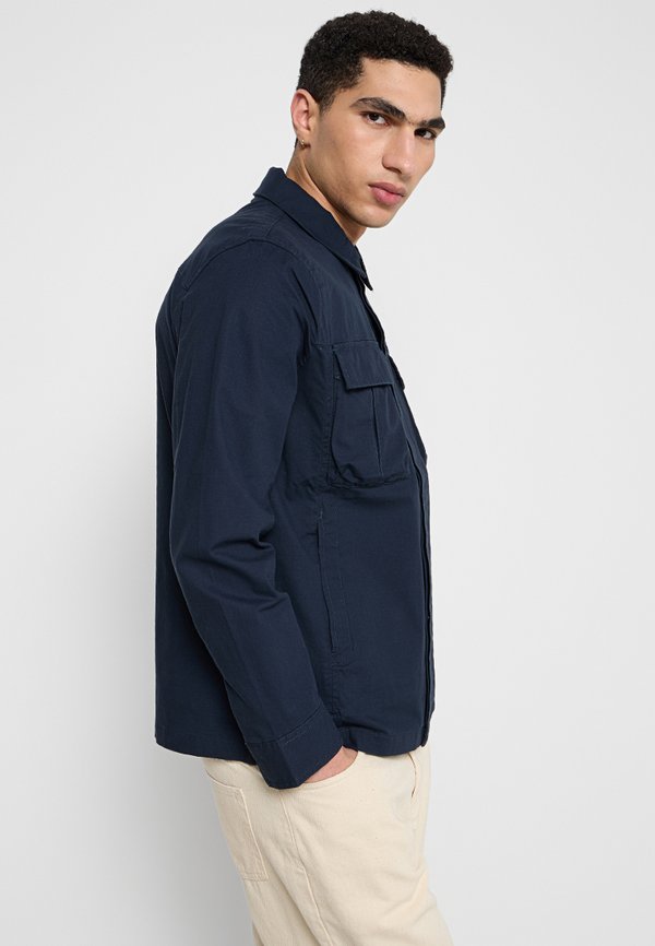 Lyle & Scott