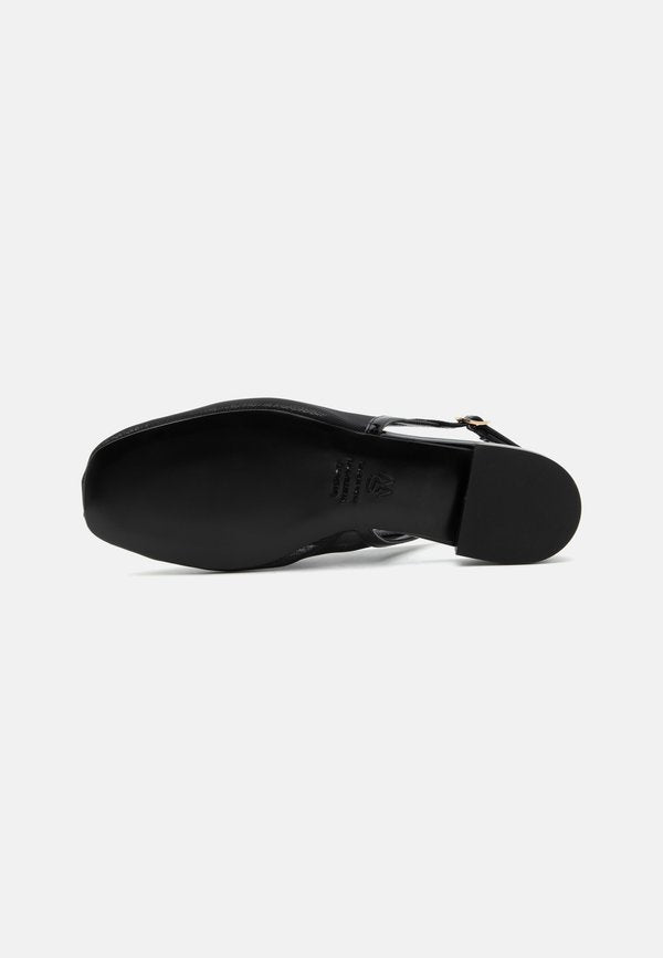 Stuart Weitzman BAREITALL SLINGBACK