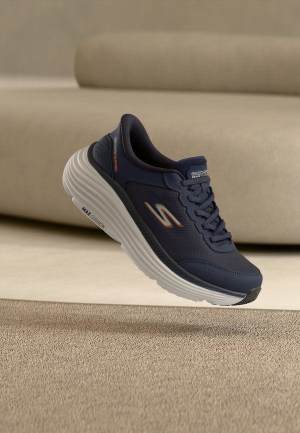 Skechers MAX CUSHIONING ENDEAVOUR - Trainers - navy/orange