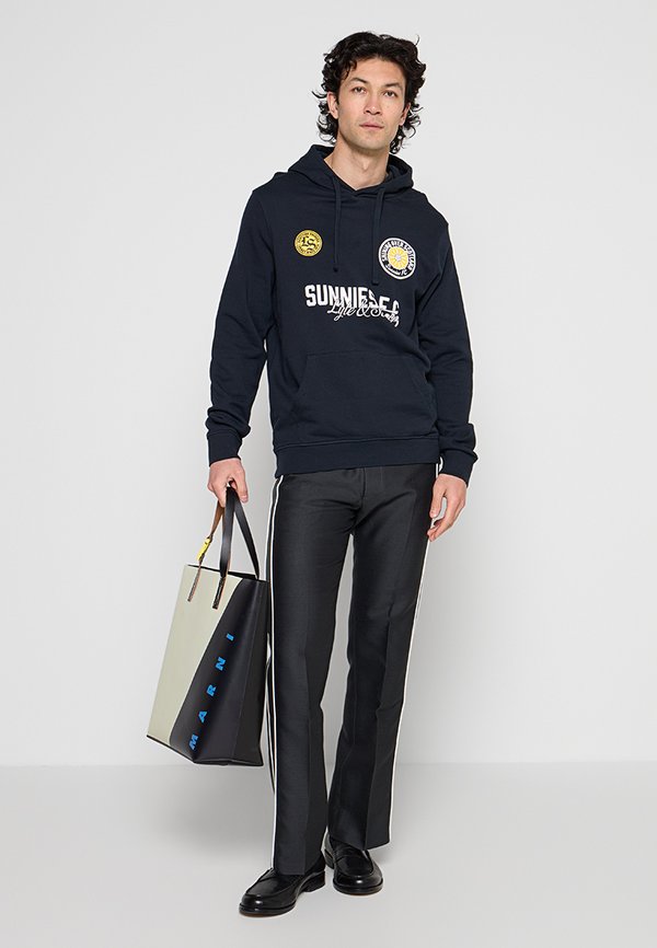 Lyle & Scott SUNNIES FC GRAPHIC PULLOVER HOODIE