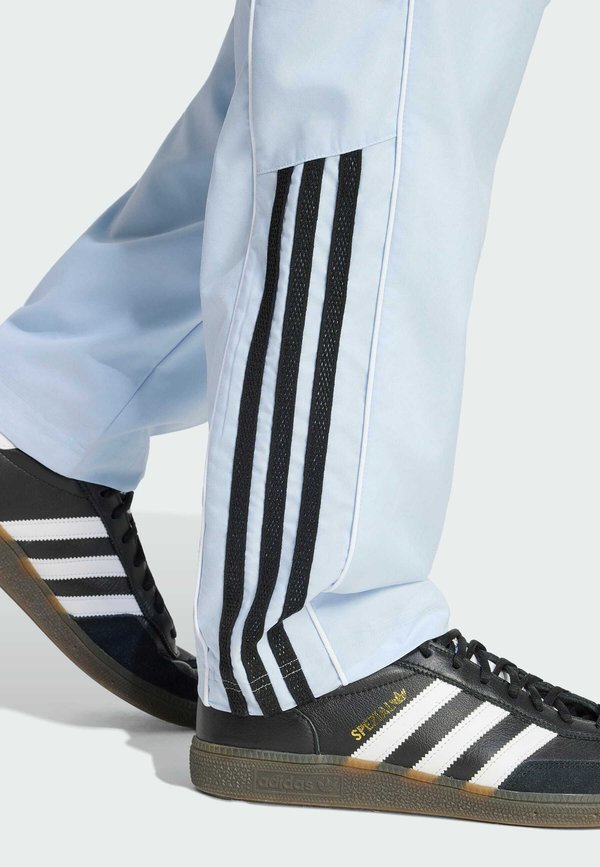adidas Originals HALF STR TP