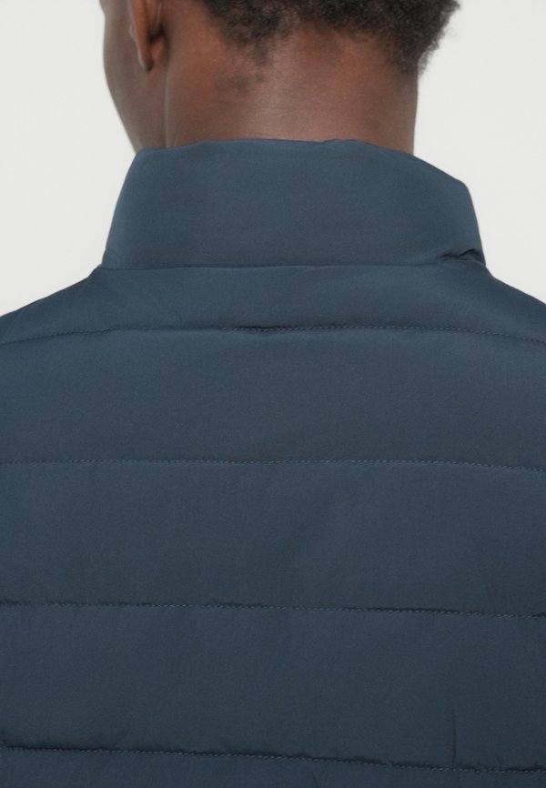Hackett London