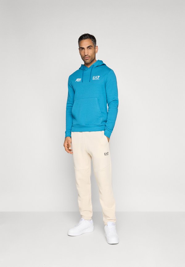 EA7 Emporio Armani
