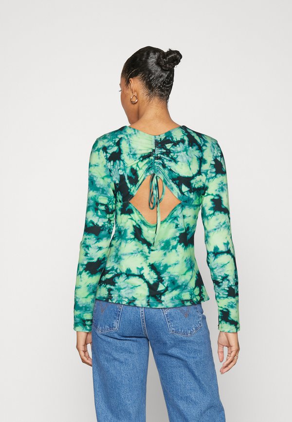 Pieces PCKAMMA O NECK CUT OUT