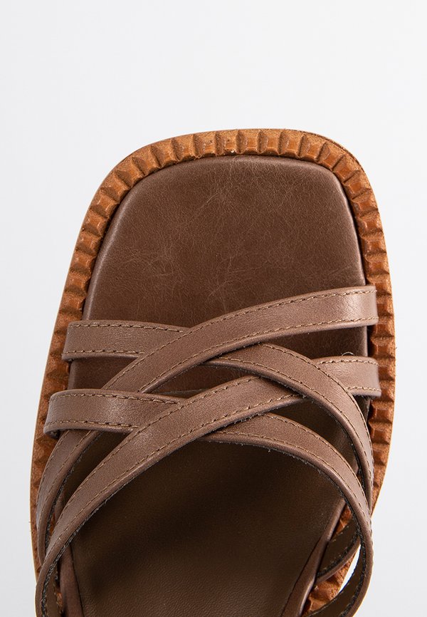 Jeffrey Campbell CLEMENTINE