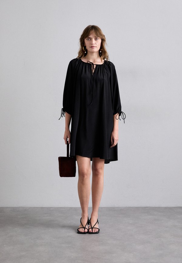 By Malene Birger LAUREN