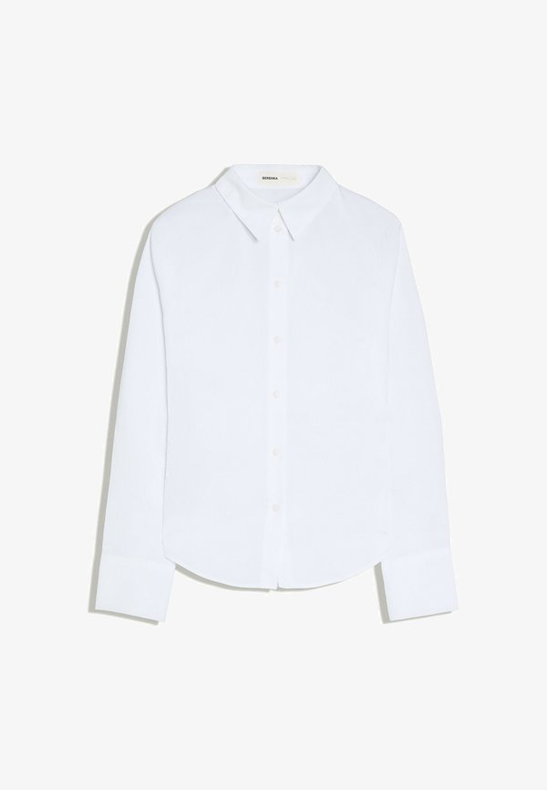 Bershka FITTED LONG SLEEVE SHIRT - Button-down blouse - white