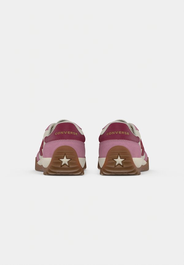 Converse RUN STAR TRAINER