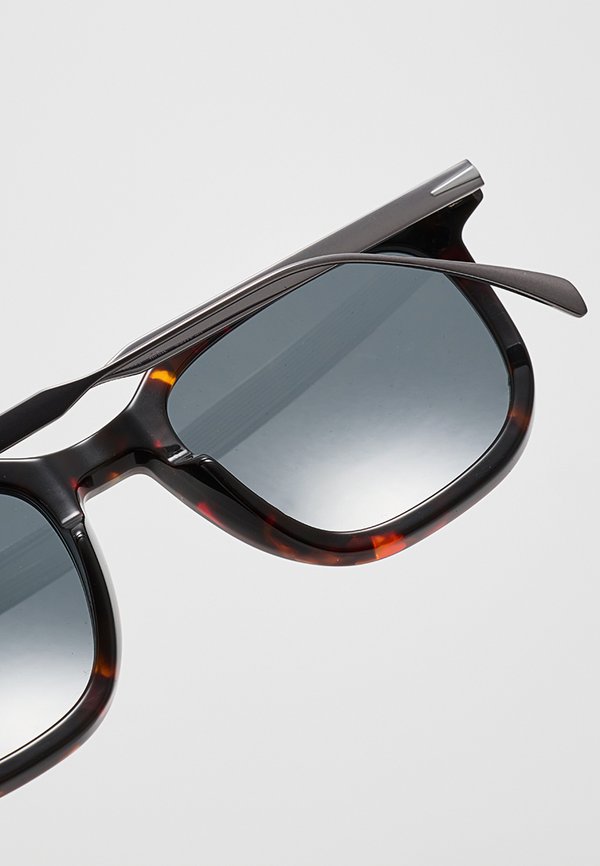 Eyewear by David Beckham