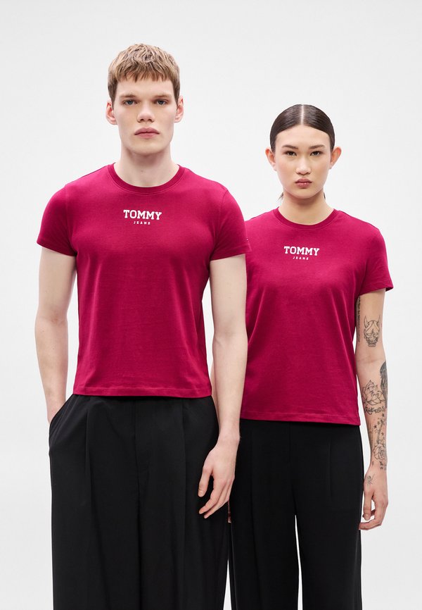 Tommy Jeans ESSENTIAL LOGO TEE UNISEX