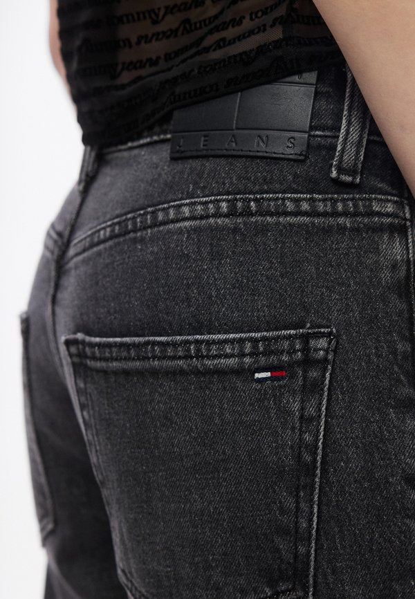 Tommy Jeans LOW RISE STRAIGHT LEG BLACK JEANS
