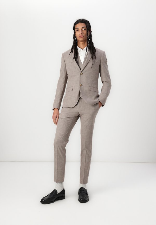 Isaac Dewhirst NOTCH SUIT SLIM