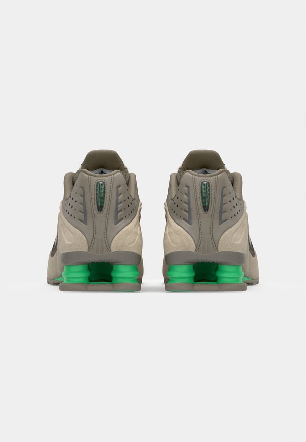 Nike Sportswear SHOX R4 SE 2