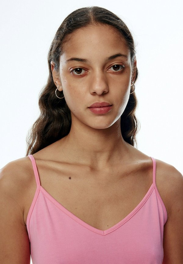 EDITED VANESSA