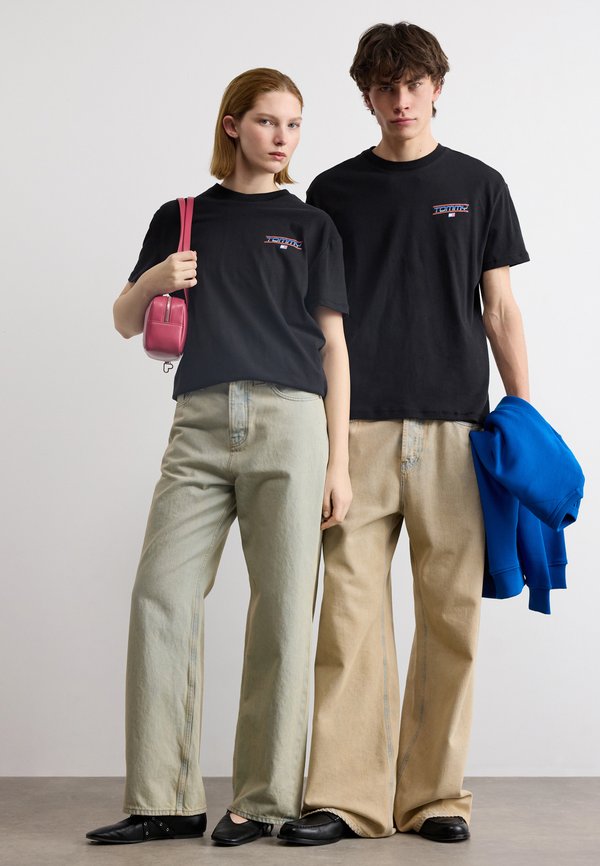 Tommy Jeans LOGO JERSEY CREW NECK T-SHIRT