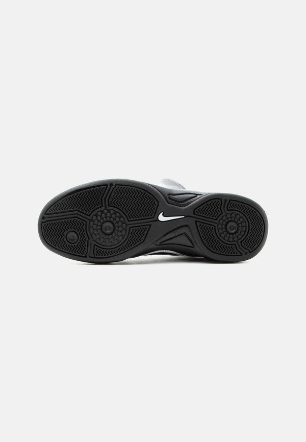 Nike Sportswear T90 SE