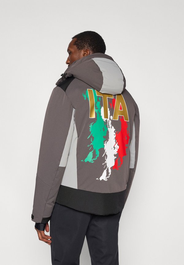 EA7 Emporio Armani