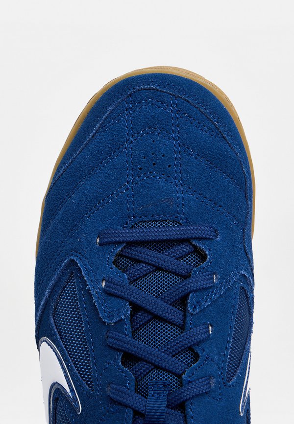 Nike Sportswear GATO