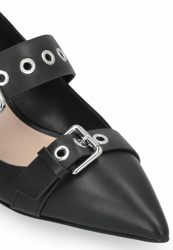 LIU JO WITH BUCKLES