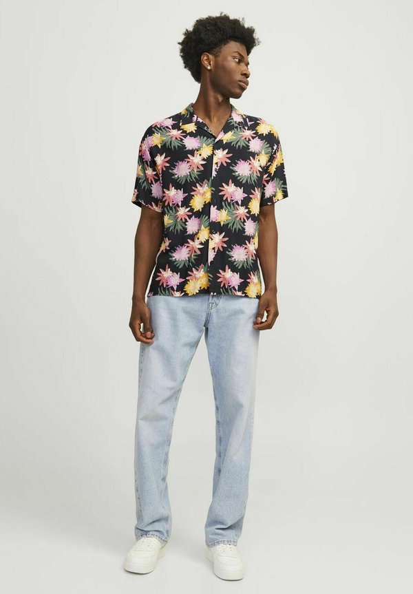 Jack & Jones Relaxed fit