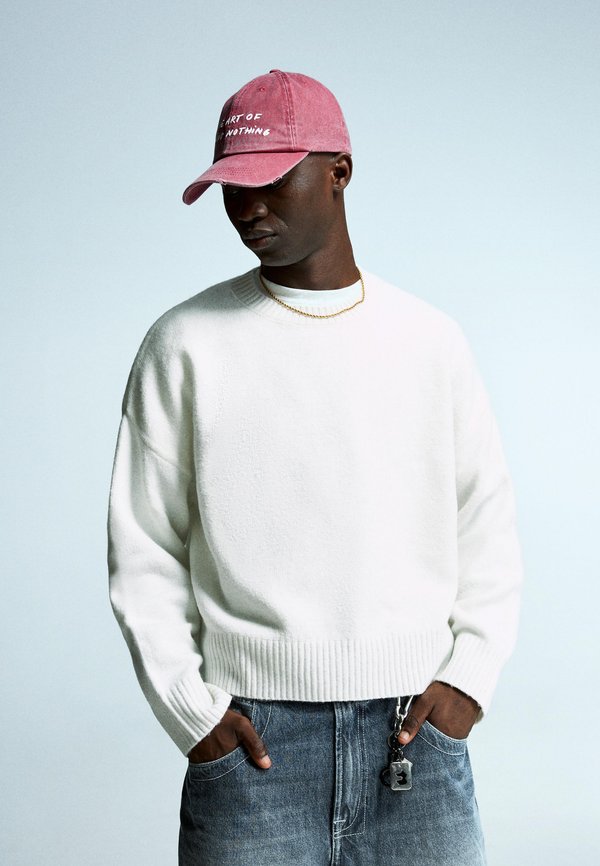 Bershka Jumper - white