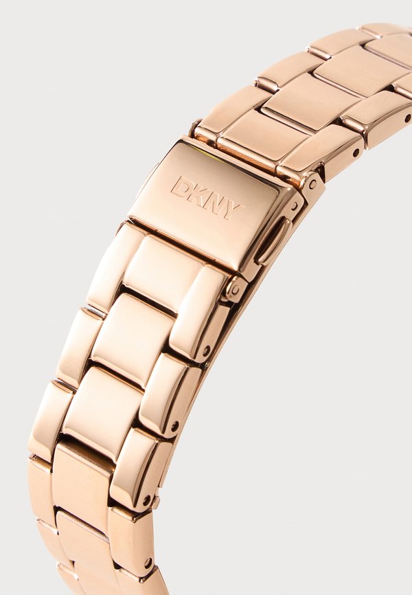 DKNY