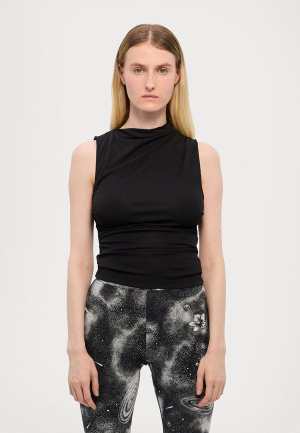 MOSCHINO JEANS SMART CODES